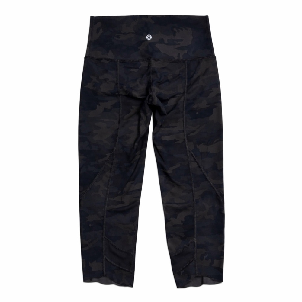 Lululemon Wunder Under Crop Scallop Heritage Camo Size 2 NWOT
